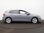 Volkswagen Golf 1.5 eTSI Life Edition | ACC | Camera | Carplay | Stoel Verwarming |