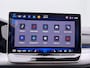 Volkswagen Golf 1.5 eTSI Life Edition | ACC | Camera | Carplay | Stoel Verwarming |