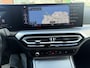 BMW 3-Serie 320e M-Sport HEAD-UP | SFEER VERLICHTING | HARMAN/KARDON | DODEHOEK DETECTIE | CAMERA | LEDER | STOEL KOELING | KEYLESS ENTRY/GO | NAVIGATIE | LASER KOPLAMPEN | STOEL/STUUR VERWARMING |