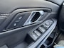BMW 3-Serie 320e M-Sport HEAD-UP | SFEER VERLICHTING | HARMAN/KARDON | DODEHOEK DETECTIE | CAMERA | LEDER | STOEL KOELING | KEYLESS ENTRY/GO | NAVIGATIE | LASER KOPLAMPEN | STOEL/STUUR VERWARMING |