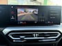 BMW 3-Serie 320e M-Sport HEAD-UP | SFEER VERLICHTING | HARMAN/KARDON | DODEHOEK DETECTIE | CAMERA | LEDER | STOEL KOELING | KEYLESS ENTRY/GO | NAVIGATIE | LASER KOPLAMPEN | STOEL/STUUR VERWARMING |