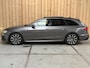 Audi A4 Avant 35 TFSI S edition Automaat | Achteruitrijcamera | Apple CarPlay/Android Auto | Cruise & climate control | Elektrisch glazen panorama-dak | Getint glas | Parkeersensoren voor en achter | Sportstuur | Zwart optiek pakket