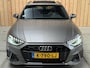 Audi A4 Avant 35 TFSI S edition Automaat | Achteruitrijcamera | Apple CarPlay/Android Auto | Cruise & climate control | Elektrisch glazen panorama-dak | Getint glas | Parkeersensoren voor en achter | Sportstuur | Zwart optiek pakket