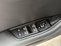 Audi A4 Avant 35 TFSI S edition Automaat | Achteruitrijcamera | Apple CarPlay/Android Auto | Cruise & climate control | Elektrisch glazen panorama-dak | Getint glas | Parkeersensoren voor en achter | Sportstuur | Zwart optiek pakket