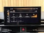 Audi A4 Avant 35 TFSI S edition Automaat | Achteruitrijcamera | Apple CarPlay/Android Auto | Cruise & climate control | Elektrisch glazen panorama-dak | Getint glas | Parkeersensoren voor en achter | Sportstuur | Zwart optiek pakket