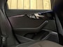Audi A4 Avant 35 TFSI S edition Automaat | Achteruitrijcamera | Apple CarPlay/Android Auto | Cruise & climate control | Elektrisch glazen panorama-dak | Getint glas | Parkeersensoren voor en achter | Sportstuur | Zwart optiek pakket