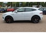 Jaguar E-Pace 2.0 P250 AWD SE / Panoramadak / Camera / Head-up / Leder / 19'' / Meridian / Memory seats / Navigatie / Dodehoek / Stoelverwarming / ACC