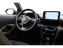 Toyota Yaris Cross 1.5 Hybrid Explore | Trekhaak | Apple Carplay / Android Auto | Stoelverwarming | Keyless | Parkeersensoren voor/achter | 17 inch