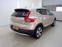 Volvo XC40 1.5 T4 Plug-in hybrid Plus Bright Trekhaak | Elektr. verstelbare stoelen | Adaptive Cruise | All Season
