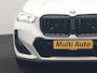 BMW iX1 xDrive30 M Sport 313pk Dealer O.H. | Trekhaak Af Fabriek | Panodak | 360 Camera | Head Up | Lederen Sportstoelen Memory & Verwarmd | Stuur Verwarmd | Keyless | Sfeerverlichting | Apple Carplay | Navigatie | DAB | 20"L.M
