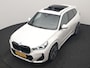 BMW iX1 xDrive30 M Sport 313pk Dealer O.H. | Trekhaak Af Fabriek | Panodak | 360 Camera | Head Up | Lederen Sportstoelen Memory & Verwarmd | Stuur Verwarmd | Keyless | Sfeerverlichting | Apple Carplay | Navigatie | DAB | 20"L.M