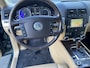 Volkswagen Touareg 3.2 V6 AUTOMAAT, Leer, Clima, CC, Navi, PDC, LM, Trekh, nw. APK – Inruil Mogelijk –