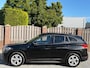 BMW X1 XDrive25e Executive STOEL STUUR VERWARMING HEADUP LEER NAVI CLIMATECONTROL P-CAMERA CRUISE
