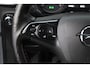 Opel Crossland X 1.2 Turbo Innovation/ Trekhaak/ 16'' LMV/ LED Koplampen/ Apple + Android/ Half-Leder/ Keyless/ Camera/ PDC V+A/ Extra getint glas/ DAB+/ Navi/ Bluetooth/ Multi. LEDER. Stuur/ Mistl./ Dakrails.