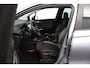 Opel Crossland X 1.2 Turbo Innovation/ Trekhaak/ 16'' LMV/ LED Koplampen/ Apple + Android/ Half-Leder/ Keyless/ Camera/ PDC V+A/ Extra getint glas/ DAB+/ Navi/ Bluetooth/ Multi. LEDER. Stuur/ Mistl./ Dakrails.