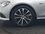Mercedes-Benz E-klasse Estate 300 e Luxury Line PHEV 320pk Dealer O.H. | SOH 88,7% | Schuif-/kantel Dak | Adaptive Cruise | Camera | Multi Beam LED | Sportstoelen Verwarmd | Sfeerverlichting | BLIS | Apple Carplay | Widescreen Navi | DAB | Plug In Hybrid |
