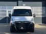 Opel Movano 2.3 Turbo 135PK L3H2 / 2500kg Trekhaak / Navi / Airco / Camera / Comfortstoel met armleuning