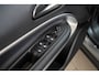 Jeep Avenger Summit 54 kWh | Tot 8 Jaar Garantie | Warmtepomp | Navigatie | Stoelverwarming | Verwarmd Voorraam | Apple Carplay & Android Auto |