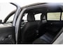 Jeep Avenger 54 kWh | Tot 8 Jaar Garantie | Warmtepomp | Navigatie | Stoelverwarming | Verwarmd Voorraam | Apple Carplay & Android Auto |