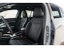 Jeep Avenger 54 kWh | Tot 8 Jaar Garantie | Warmtepomp | Navigatie | Stoelverwarming | Verwarmd Voorraam | Apple Carplay & Android Auto |