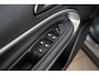 Jeep Avenger Summit 54 kWh | Tot 8 Jaar Garantie | Warmtepomp | Navigatie | Stoelverwarming | Verwarmd Voorraam | Apple Carplay & Android Auto |