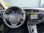 Toyota Auris Touring Sports 1.8 Hybrid Lease ✓Pano✓Navi✓Camera✓Dealer Onderhouden✓Recent beurt gehad✓Clima✓Cruise✓Lm velgen✓N.A.P✓Bj 12-2015✓Apk tot 10-2027