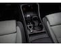 Volvo XC40 2.0 B4 Plus Dark | Trekhaak | Lichtmetalen Velgen 19 inch | Harman Kardon Audio | Achteruitrijcamera | Parkeersensoren | Keyless Entry | Elektrische Achterklep | Elektrisch Verstelbare Voorstoelen | Stoelverwarming | Google Navigatie | Apple Carplay | Android Auto
