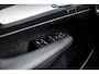 Volvo XC40 2.0 B4 Plus Dark | Trekhaak | Lichtmetalen Velgen 19 inch | Harman Kardon Audio | Achteruitrijcamera | Parkeersensoren | Keyless Entry | Elektrische Achterklep | Elektrisch Verstelbare Voorstoelen | Stoelverwarming | Google Navigatie | Apple Carplay | Android Auto