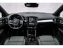 Volvo XC40 2.0 B4 Plus Dark | Trekhaak | Lichtmetalen Velgen 19 inch | Harman Kardon Audio | Achteruitrijcamera | Parkeersensoren | Keyless Entry | Elektrische Achterklep | Elektrisch Verstelbare Voorstoelen | Stoelverwarming | Google Navigatie | Apple Carplay | Android Auto