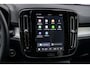 Volvo XC40 2.0 B4 Plus Dark | Trekhaak | Lichtmetalen Velgen 19 inch | Harman Kardon Audio | Achteruitrijcamera | Parkeersensoren | Keyless Entry | Elektrische Achterklep | Elektrisch Verstelbare Voorstoelen | Stoelverwarming | Google Navigatie | Apple Carplay | Android Auto