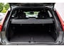Volvo XC40 2.0 B4 Plus Dark | Trekhaak | Lichtmetalen Velgen 19 inch | Harman Kardon Audio | Achteruitrijcamera | Parkeersensoren | Keyless Entry | Elektrische Achterklep | Elektrisch Verstelbare Voorstoelen | Stoelverwarming | Google Navigatie | Apple Carplay | Android Auto