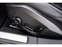 Volvo V60 2.0 T8 Plug-in Hybrid AWD Plus Dark | PHEV Long Range | Trekhaak | Sportstoelen | Panoramadak | Harman Kardon Audio | Head-up Display | 360 Graden Camera | Stoelverwarming voor en achter | Keyless Entry | Elektrische Achterklep | Elektrisch Verstelbare Voorstoelen | Cruise Control Adaptief | BLIS | Google Navigatie | Apple Carplay | Android Auto