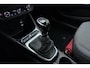 Opel Crossland 1.2 Turbo 110pk Elegance | Trekhaak | Navigatie | Achteruitrijcamera | Stoel- en stuurverwarming | Climate control | AGR Comfortstoel | Lichtmetalen velgen black