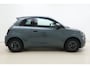 Fiat 500 Giorgio Armani Edition 42 kWh Unieke uitvoering | Panoramadak | Navigatie | Achteruitrijcamera |17" Lichtmetalen velgen | Stoelverwarming