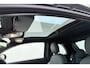 Fiat 500 Giorgio Armani Edition 42 kWh Unieke uitvoering | Panoramadak | Navigatie | Achteruitrijcamera |17" Lichtmetalen velgen | Stoelverwarming
