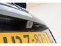 Fiat 500 Giorgio Armani Edition 42 kWh Unieke uitvoering | Panoramadak | Navigatie | Achteruitrijcamera |17" Lichtmetalen velgen | Stoelverwarming