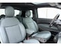 Fiat 500 Giorgio Armani Edition 42 kWh Unieke uitvoering | Panoramadak | Navigatie | Achteruitrijcamera |17" Lichtmetalen velgen | Stoelverwarming