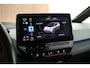 Volkswagen ID.3 First Max 58 kWh 204pk SOH 89% HUD Panoramadak Camera Matrix LED Navigatie Stoelverwarming Memory Stoelen