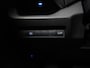 Toyota RAV4 2.5 Hybrid Bi-Tone | Panoramadak | Leder | Trekhaak | Zondag open!