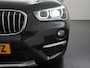 BMW X1 sDrive18i High Executive xLine | Leder | Adaptief Demping | 18" | Stoelverwarming | Navigatie | Zondag Open!