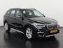 BMW X1 sDrive18i High Executive xLine | Leder | Adaptief Demping | 18" | Stoelverwarming | Navigatie | Zondag Open!
