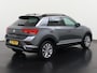 Volkswagen T-Roc 1.0 TSI | Navigatie | Apple/Android CarPlay | ACC | ParkPilot | Zondag Open!