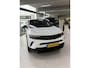 Opel Mokka-e Electric 50 kWh GS-LIne | SOH 98,5% | 3-Fase | Climate control | Camera | Navigatie | Afneembare Trekhaak | Parkpilot | LED | LM-Velgen