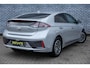 Hyundai Ioniq Comfort EV 38 kWh | Warmtepomp | Achteruitrijcamera | Parkeersensoren | Keyless Entry | LED Koplampen | Stoelverwarming | Cruise Control Adaptief | Navigatie | Apple Carplay | Android Auto