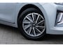Hyundai Ioniq Comfort EV 38 kWh | Warmtepomp | Achteruitrijcamera | Parkeersensoren | Keyless Entry | LED Koplampen | Stoelverwarming | Cruise Control Adaptief | Navigatie | Apple Carplay | Android Auto