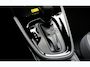 Toyota Yaris Cross 1.5 Hybrid 130 Team D Dealer Onderh. / Camera / Smartphone integratie / Stoel- en stuur verwarming / Keyless Entry / LED