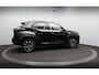 Toyota Yaris Cross 1.5 Hybrid 130 Team D Dealer Onderh. / Camera / Smartphone integratie / Stoel- en stuur verwarming / Keyless Entry / LED
