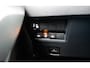 Toyota Yaris Cross 1.5 Hybrid 130 Team D Dealer Onderh. / Camera / Smartphone integratie / Stoel- en stuur verwarming / Keyless Entry / LED