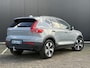 Volvo XC40 2.0 B4 Plus Dark / Trekhaak / All-Season / Stuur- Stoelverwarming / Harman Kardon / Parkeersensoren 360 / Elek. Stoelen / Geheugen stoel / Blis / 19'' /