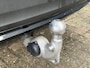 Volvo XC40 2.0 B4 Plus Dark / Trekhaak / All-Season / Stuur- Stoelverwarming / Harman Kardon / Parkeersensoren 360 / Elek. Stoelen / Geheugen stoel / Blis / 19'' /